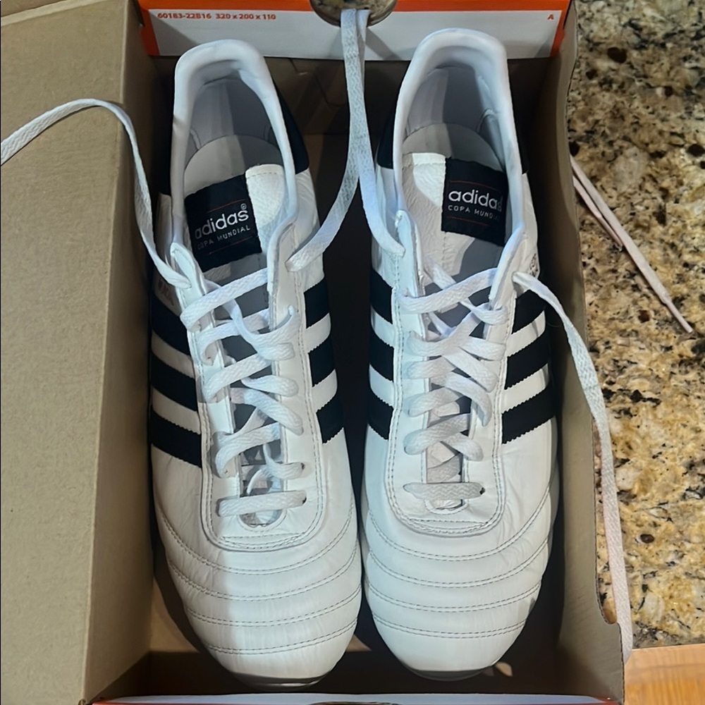 Brand new Adidas Copa Mundial football / soccer Cleats